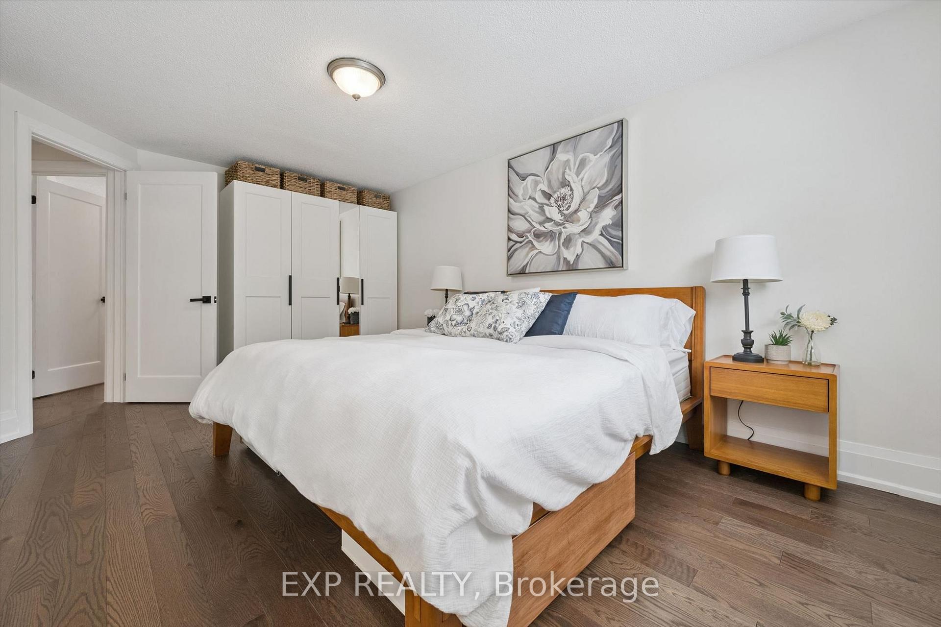 Photo 10 of 6220 Kindree Circle, Mississauga, Meadowvale — HOMEH