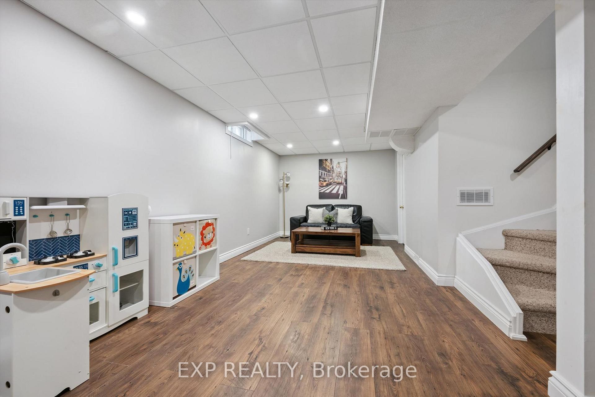 Photo 16 of 6220 Kindree Circle, Mississauga, Meadowvale — HOMEH