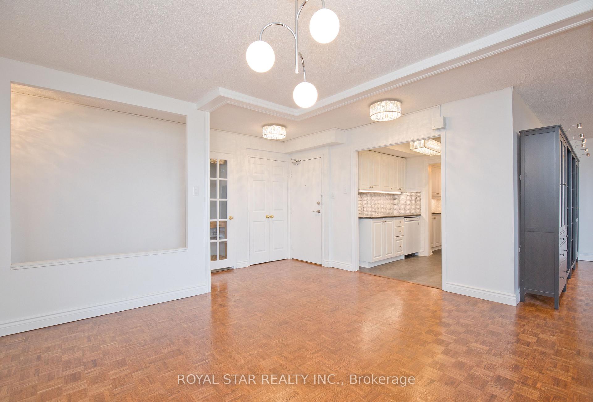 Photo 7 of Unit 1607, 1535 Lakeshore Road E, Mississauga, Lakeview — HOMEH