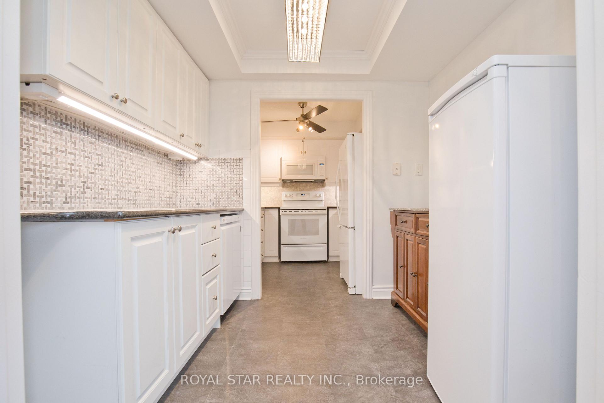 Photo 8 of Unit 1607, 1535 Lakeshore Road E, Mississauga, Lakeview — HOMEH