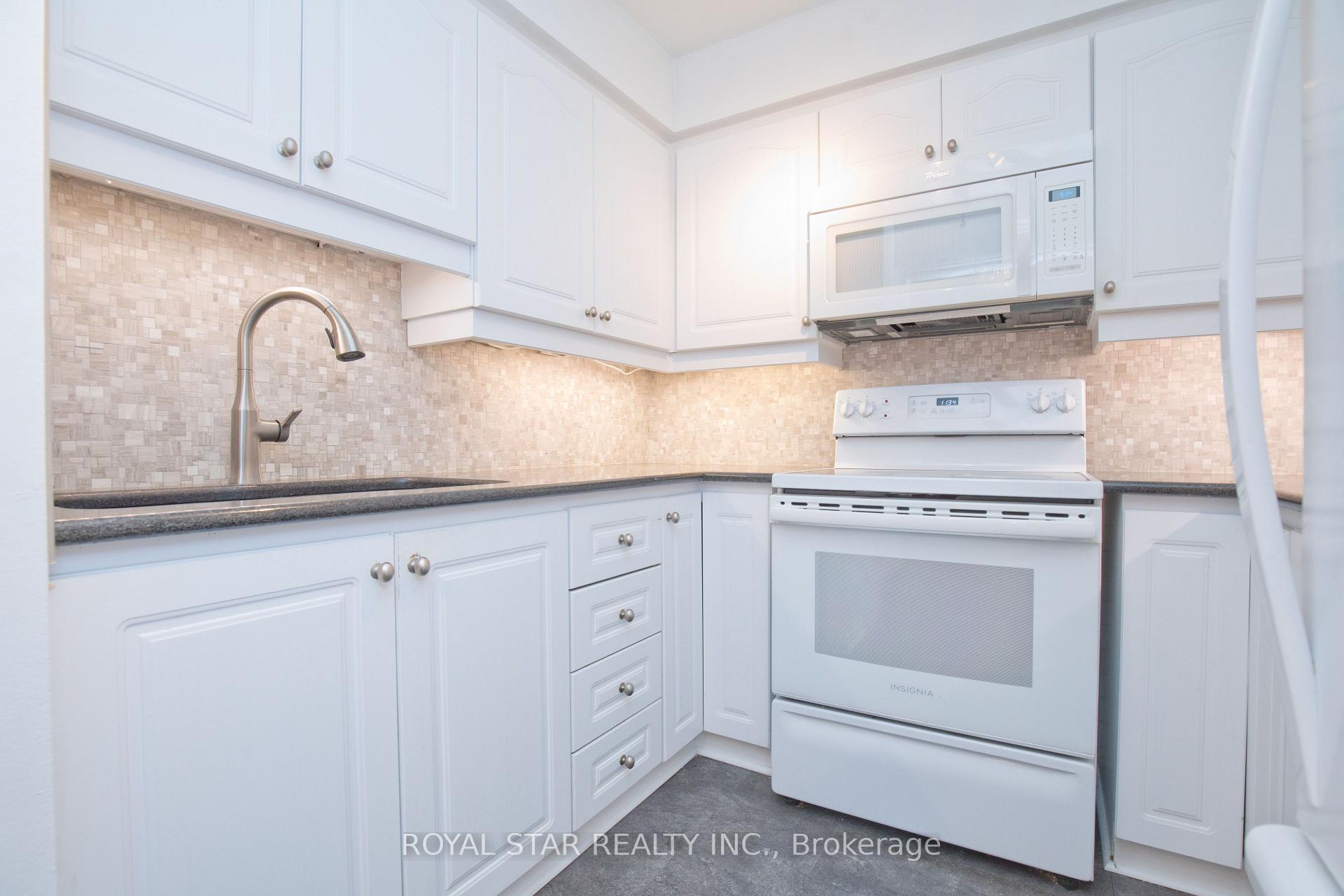 Photo 11 of Unit 1607, 1535 Lakeshore Road E, Mississauga, Lakeview — HOMEH