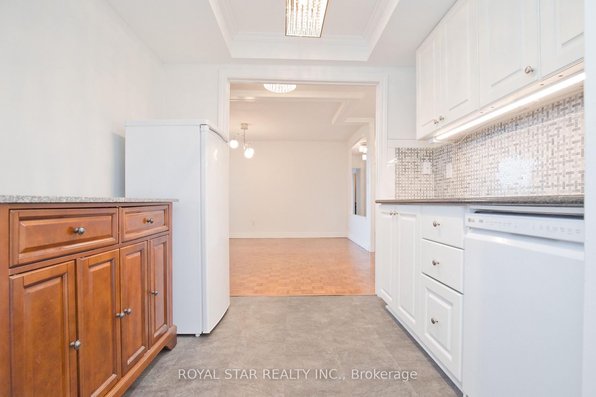 Photo 12 of Unit 1607, 1535 Lakeshore Road E, Mississauga, Lakeview — HOMEH