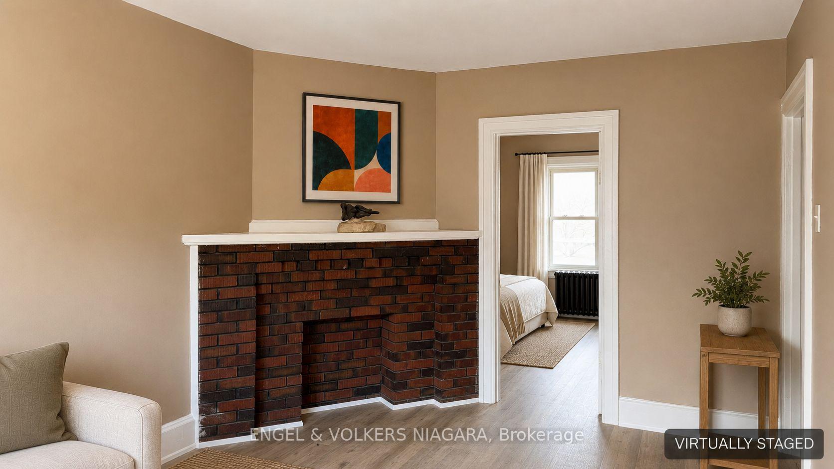 Photo 3 of 5042 Huron Street N, Niagara Falls, Cherrywood — HOMEH