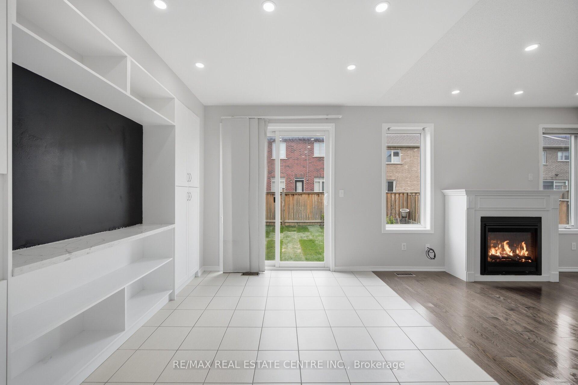 Photo 8 of 570 Windfields Farm Drive, Oshawa, Windfields — HOMEH