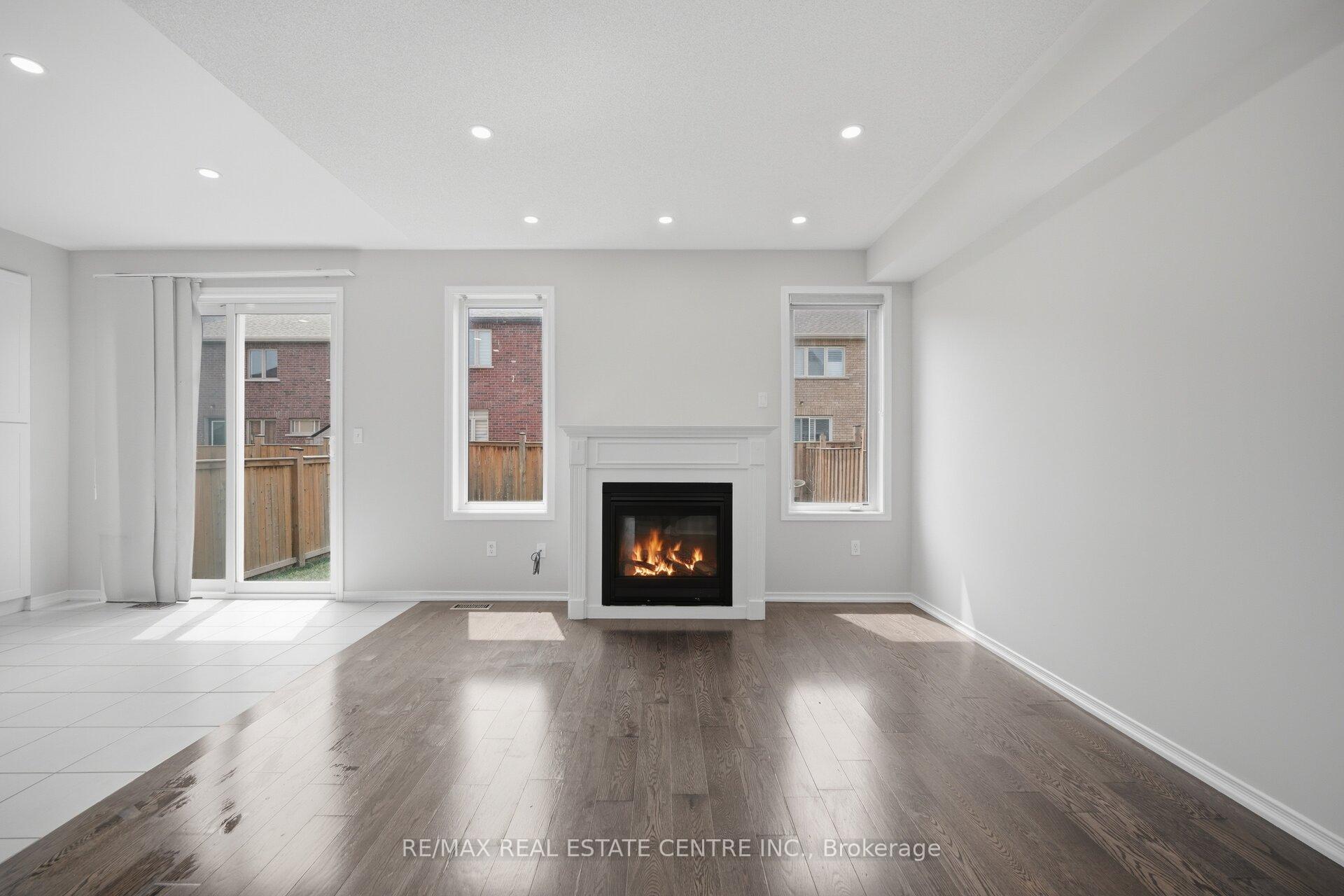 Photo 13 of 570 Windfields Farm Drive, Oshawa, Windfields — HOMEH