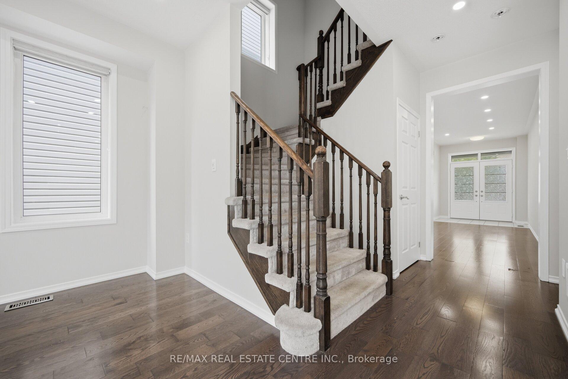 Photo 17 of 570 Windfields Farm Drive, Oshawa, Windfields — HOMEH