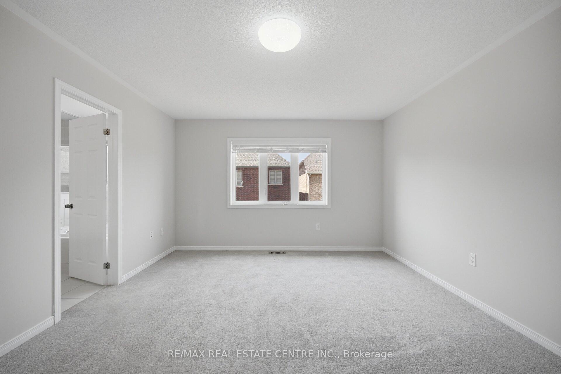 Photo 20 of 570 Windfields Farm Drive, Oshawa, Windfields — HOMEH