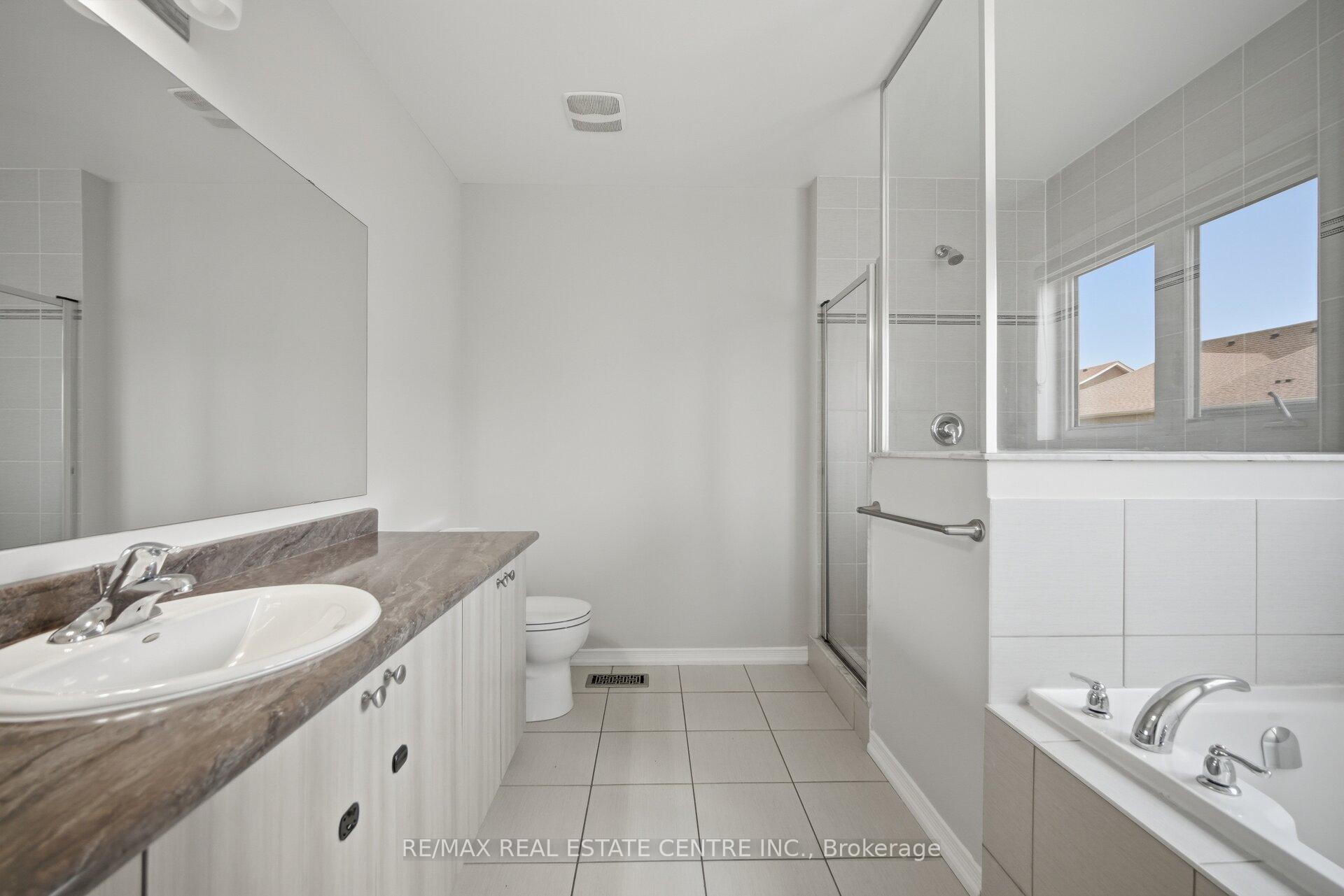Photo 22 of 570 Windfields Farm Drive, Oshawa, Windfields — HOMEH
