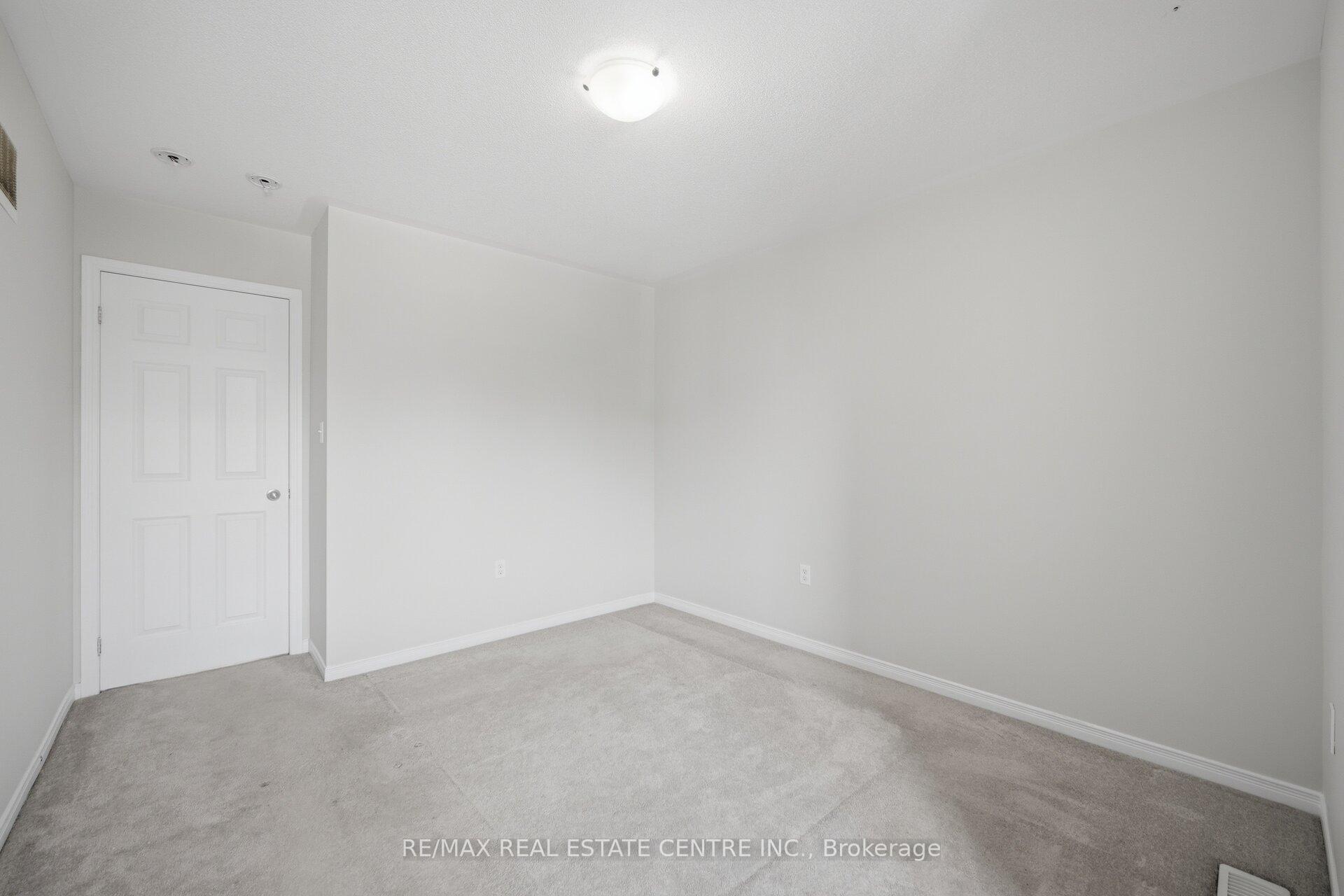 Photo 26 of 570 Windfields Farm Drive, Oshawa, Windfields — HOMEH
