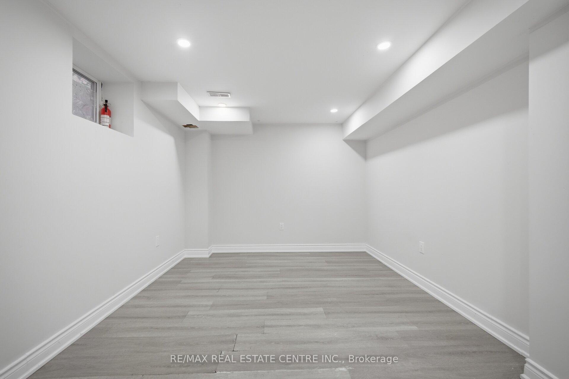 Photo 39 of 570 Windfields Farm Drive, Oshawa, Windfields — HOMEH