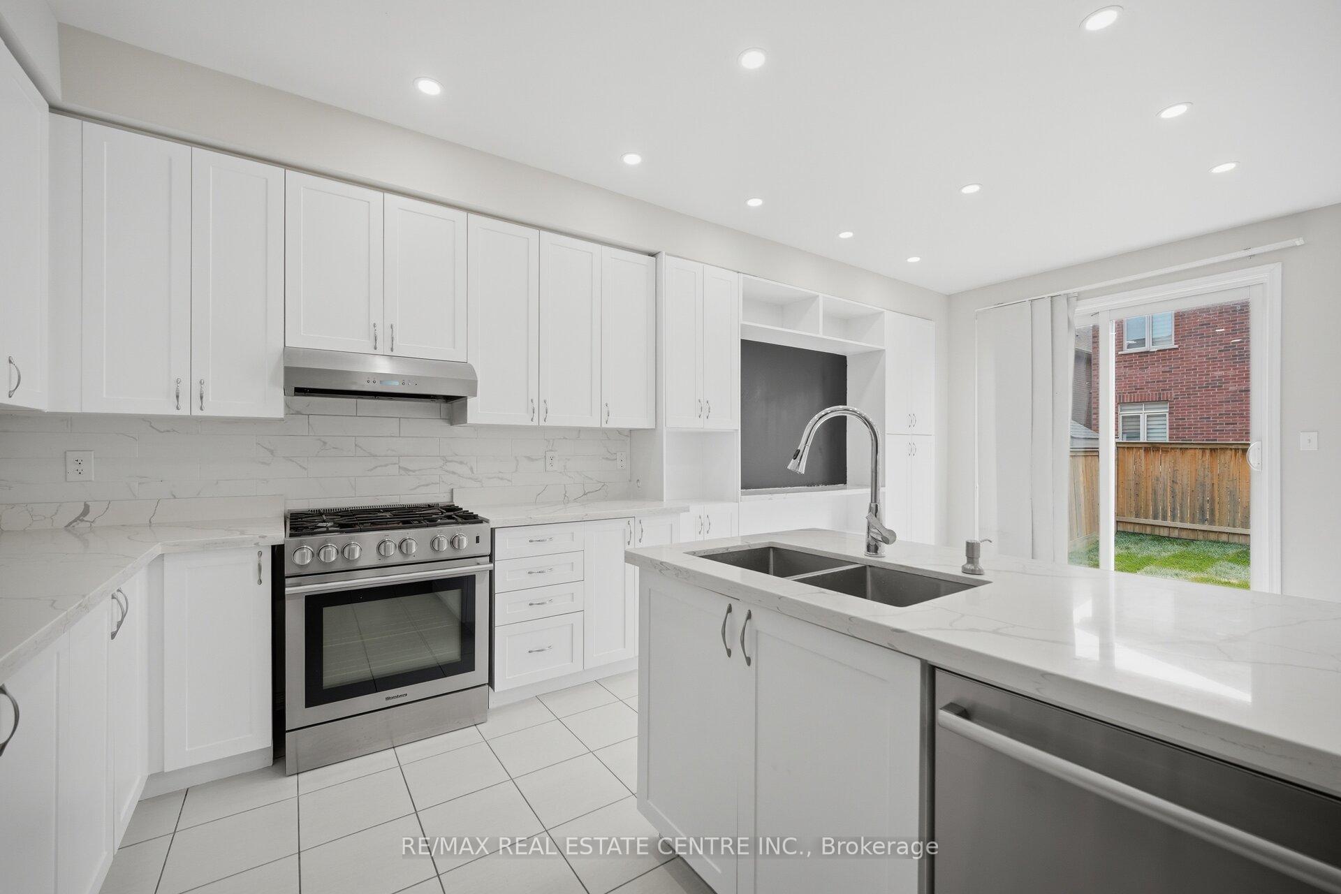 Photo 40 of 570 Windfields Farm Drive, Oshawa, Windfields — HOMEH