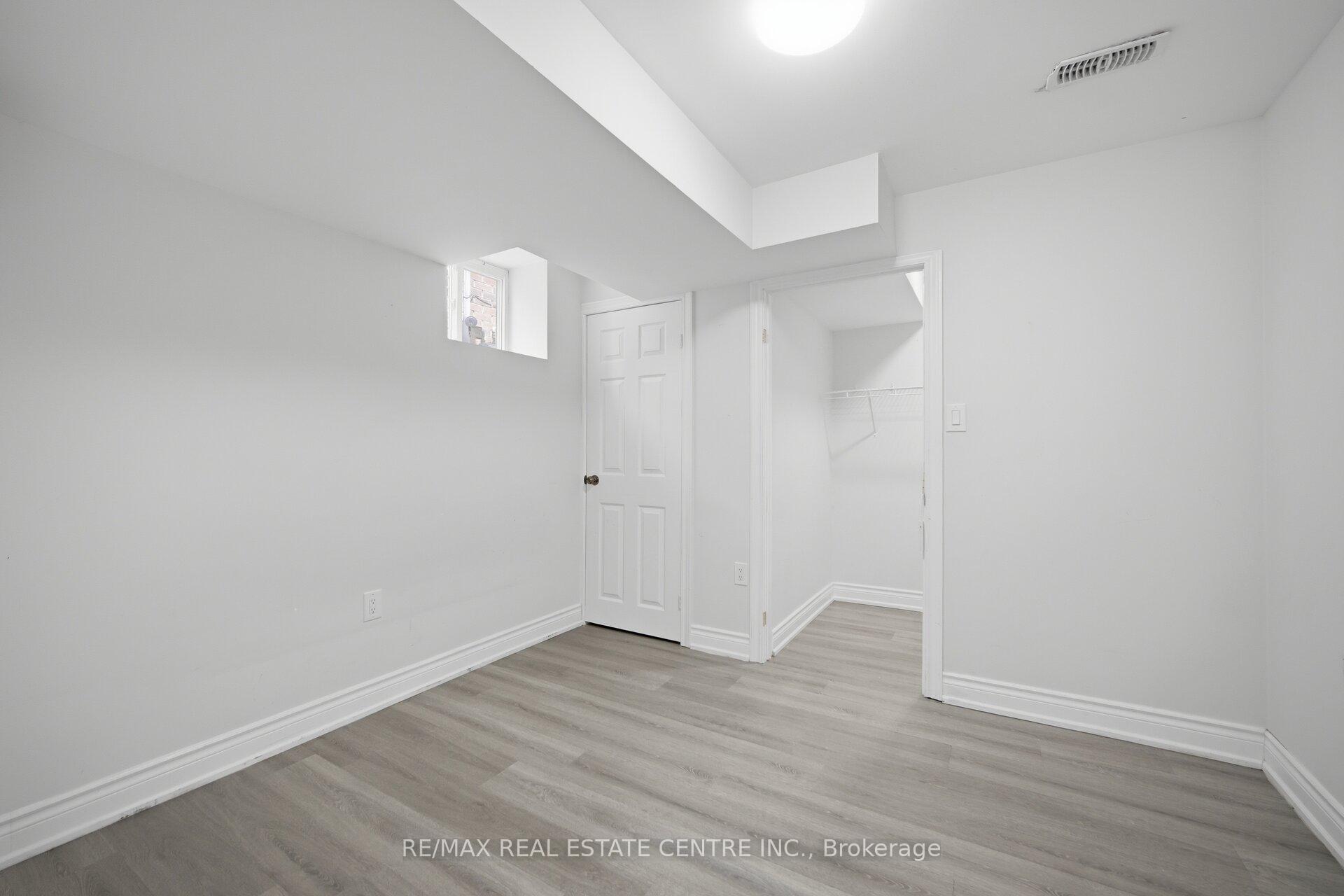 Photo 43 of 570 Windfields Farm Drive, Oshawa, Windfields — HOMEH