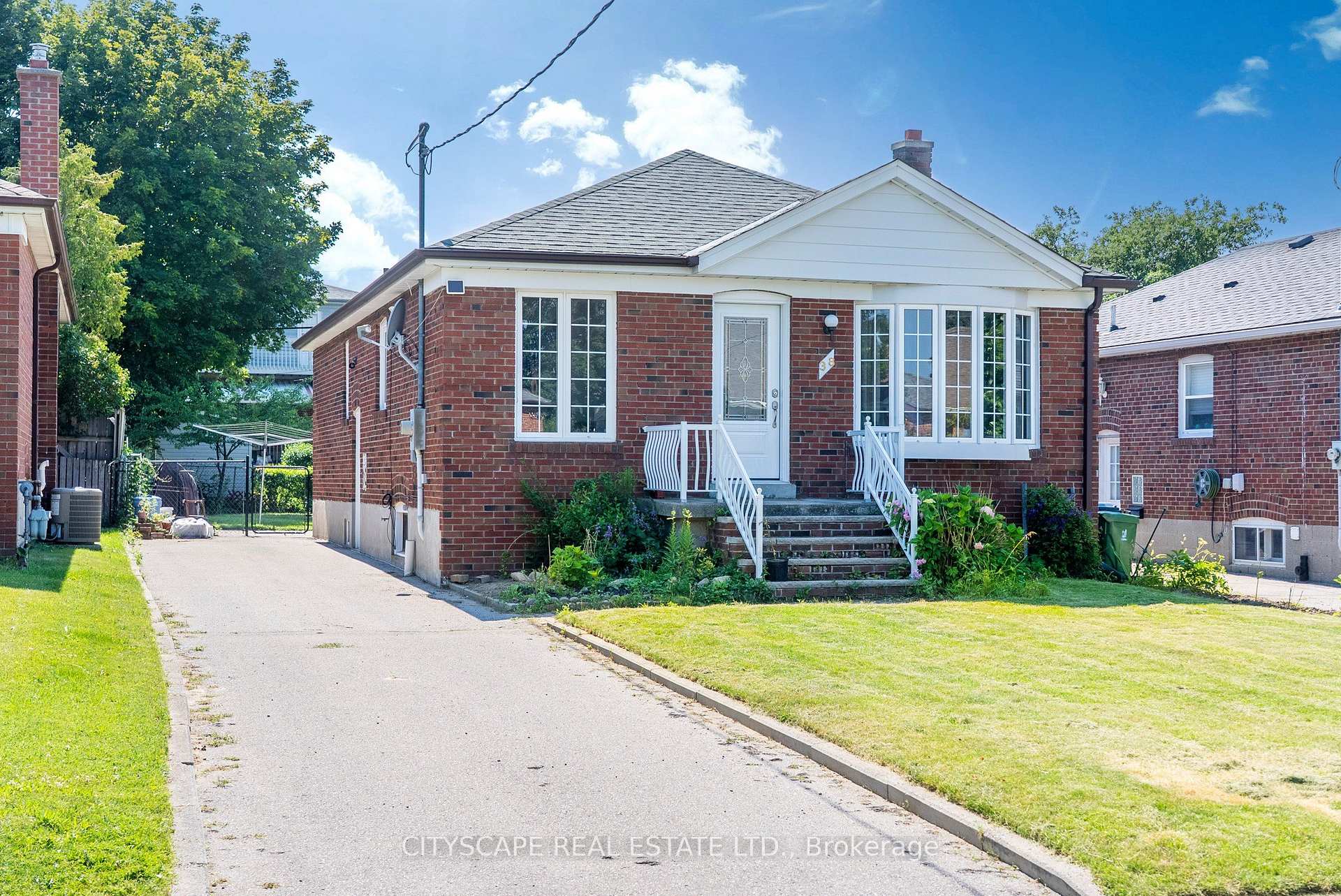 Photo 1 of 38 Marta Avenue, Scarborough, Clairlea-Birchmount — HOMEH