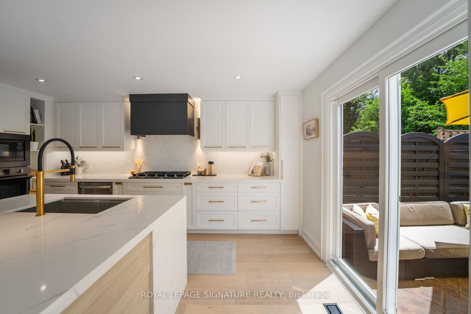 Photo 15 of 4194 Trellis Crescent, Mississauga, Erin Mills — HOMEH