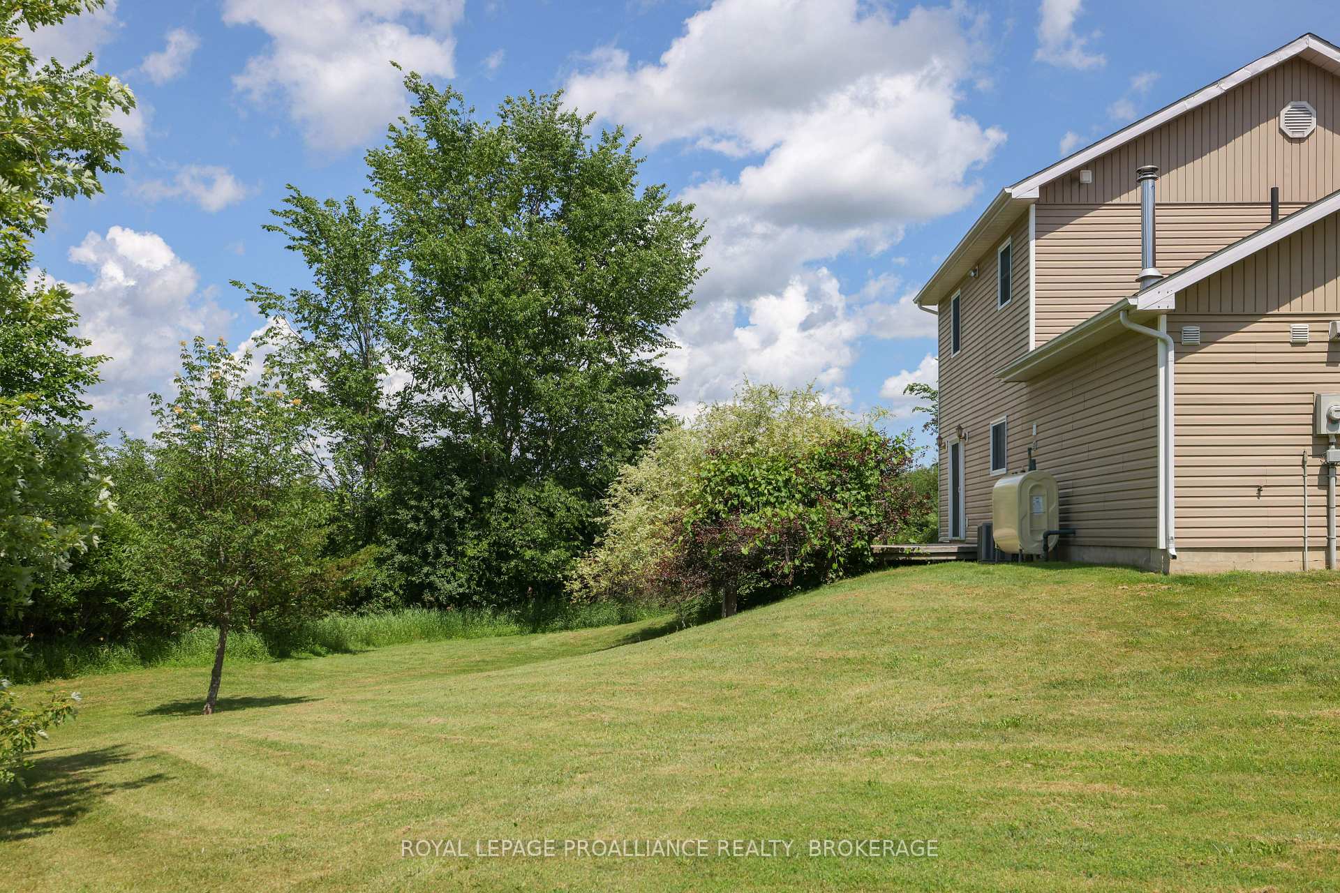 Photo 26 of 45 Varty Lake Road, Stone Mills, Stone Mills — HOMEH