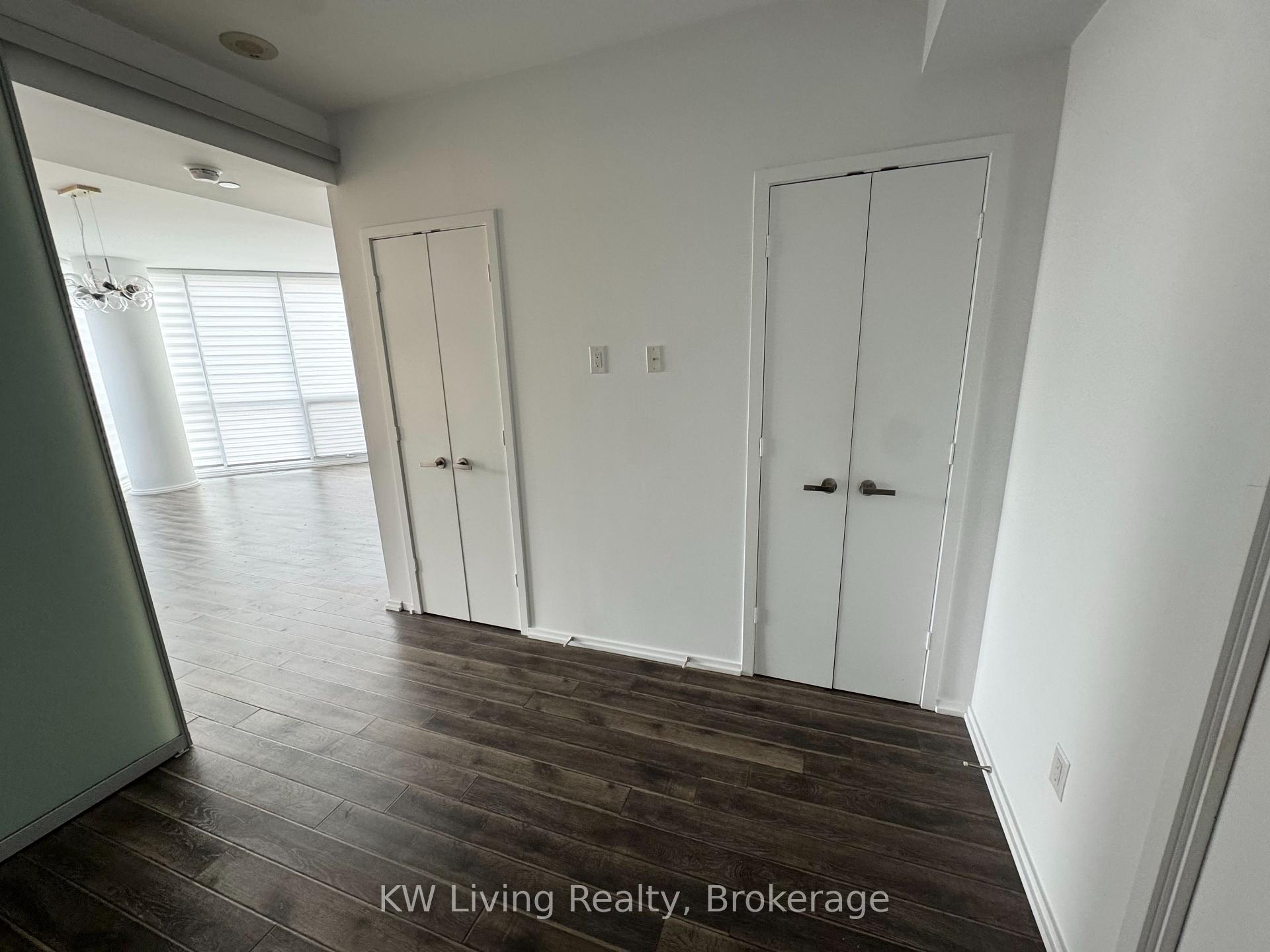 Photo 5 of Unit 801, 45 Charles Street E, Toronto, Church-Yonge Corridor — HOMEH