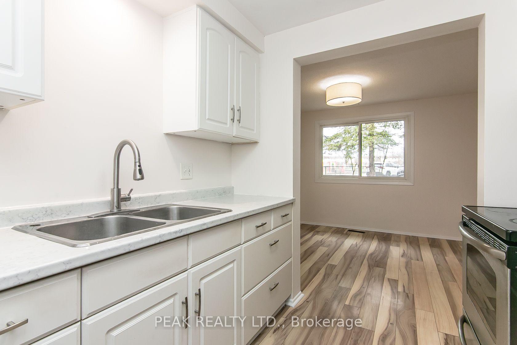 Photo 19 of Unit 7, 279 Sandowne Drive, Waterloo, Huron Park — HOMEH