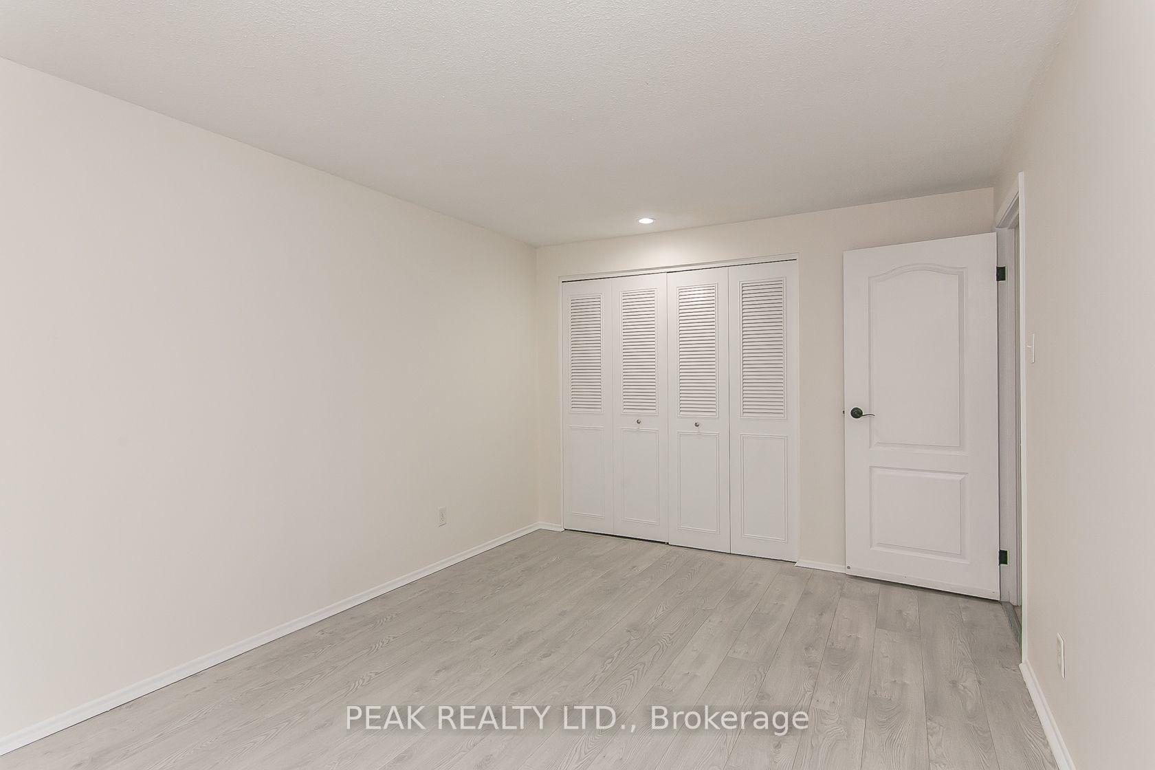 Photo 32 of Unit 7, 279 Sandowne Drive, Waterloo, Huron Park — HOMEH