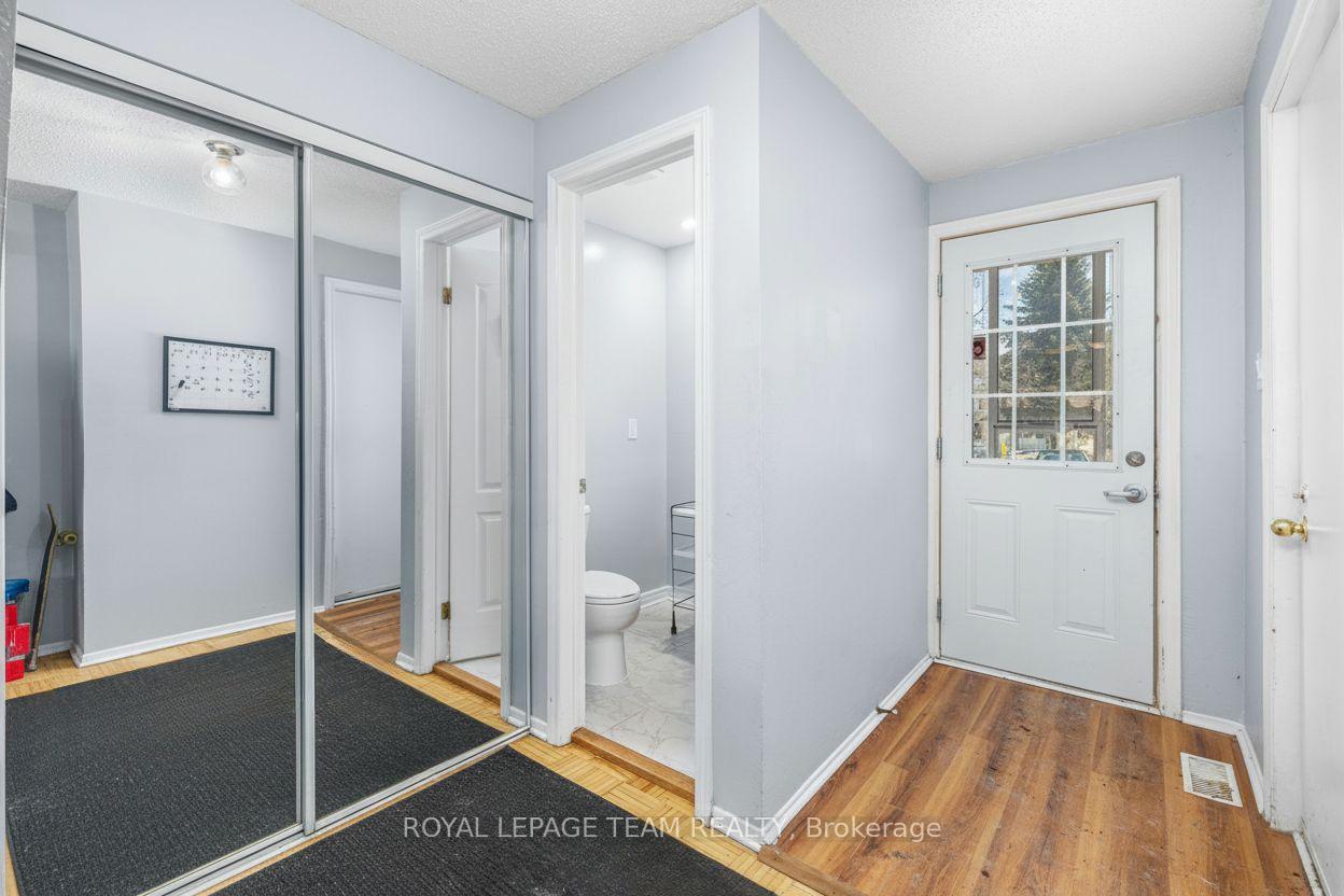 Photo 3 of Unit E, 10 Millrise Lane E, Ottawa, Centrepointe — HOMEH