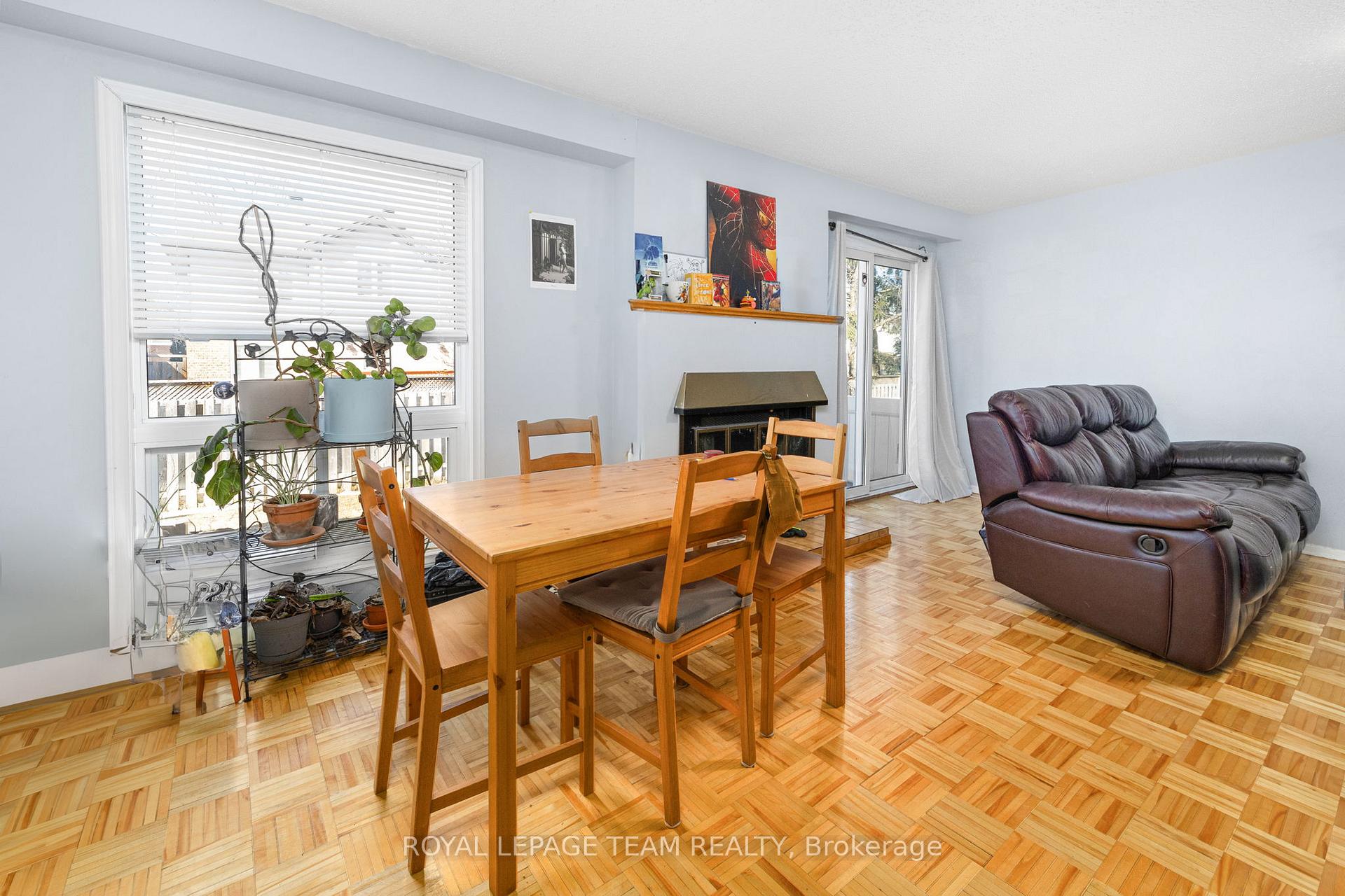 Photo 8 of Unit E, 10 Millrise Lane E, Ottawa, Centrepointe — HOMEH