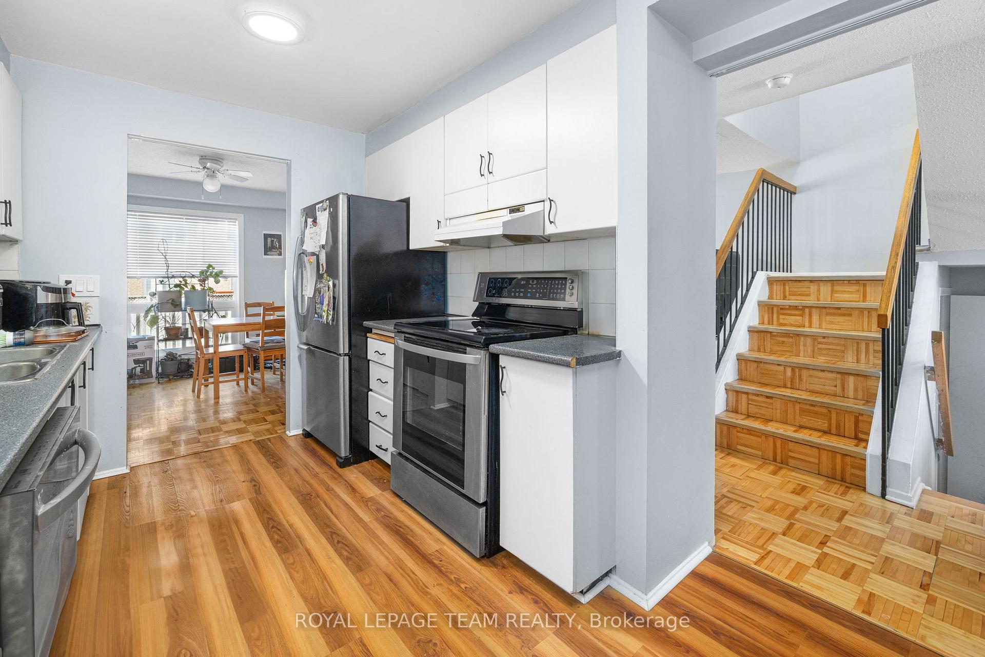 Photo 11 of Unit E, 10 Millrise Lane E, Ottawa, Centrepointe — HOMEH