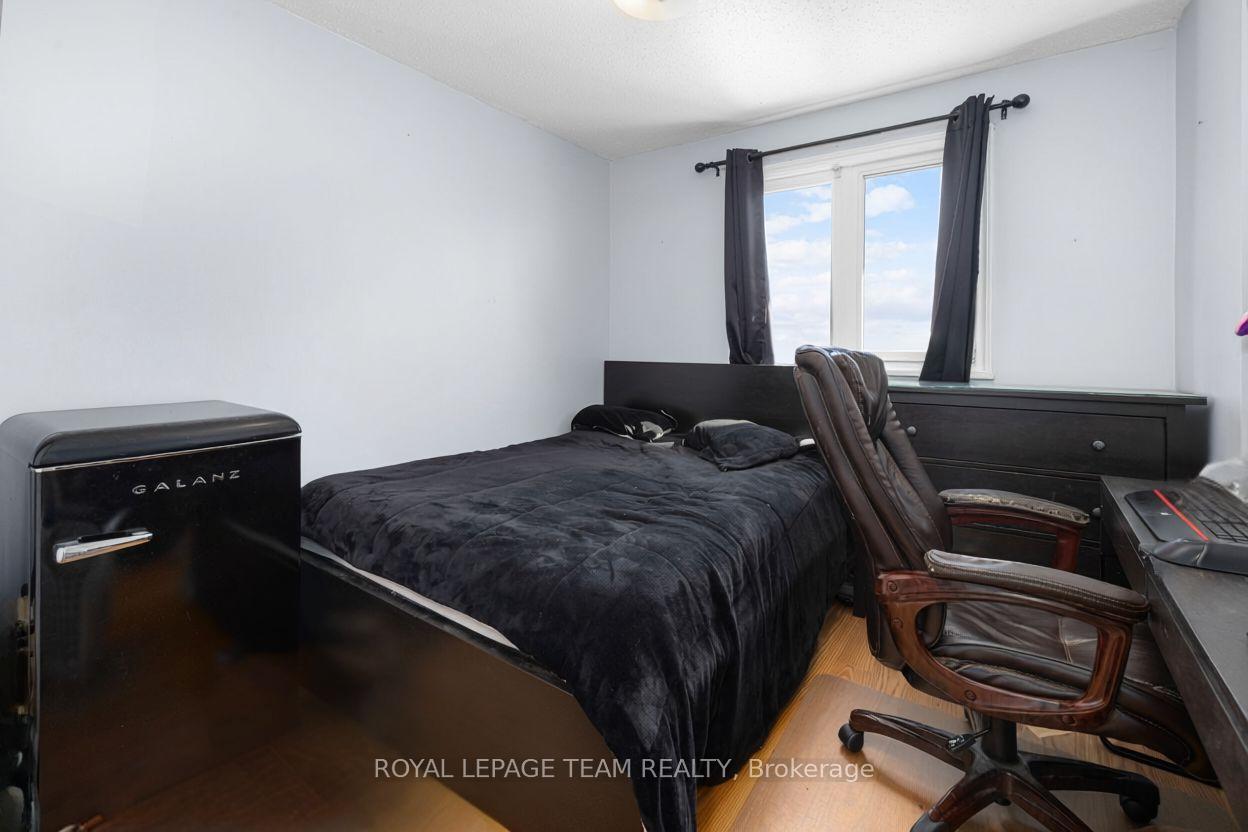 Photo 15 of Unit E, 10 Millrise Lane E, Ottawa, Centrepointe — HOMEH