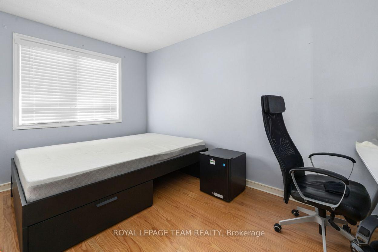 Photo 16 of Unit E, 10 Millrise Lane E, Ottawa, Centrepointe — HOMEH