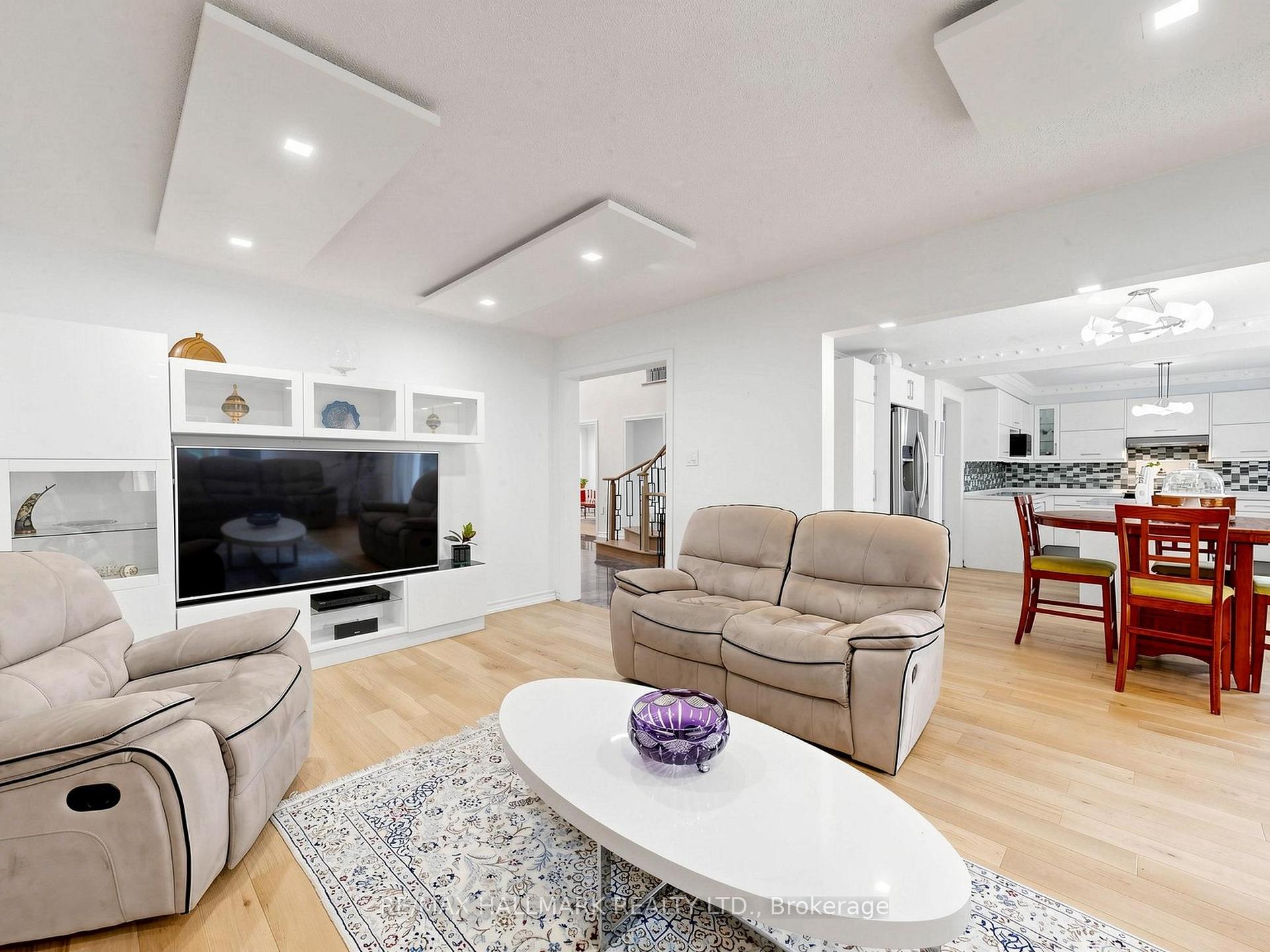 Photo 11 of 54 Stave Crescent, Richmond Hill, Westbrook — HOMEH
