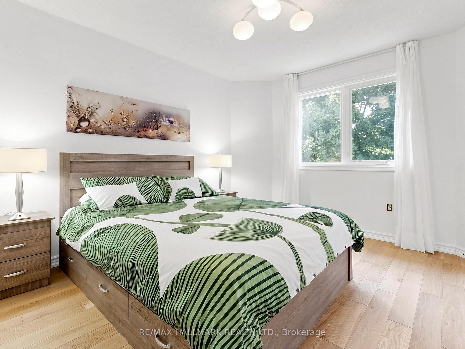 Photo 30 of 54 Stave Crescent, Richmond Hill, Westbrook — HOMEH