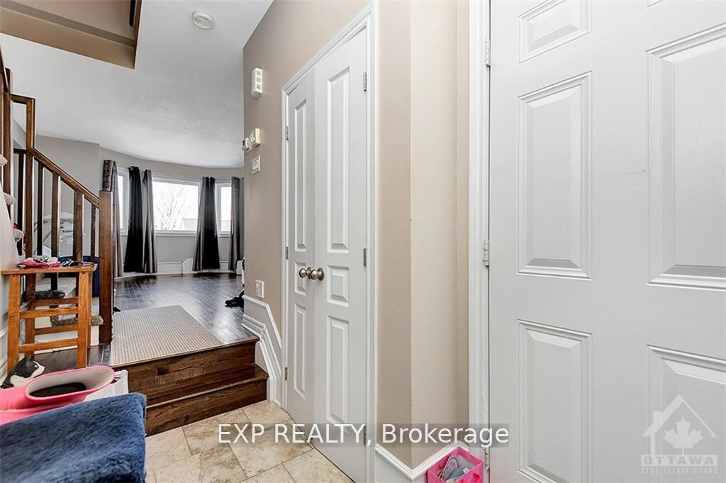 Photo 2 of 535 Salzburg Drive, Ottawa, Notting Hill/Summerside — HOMEH