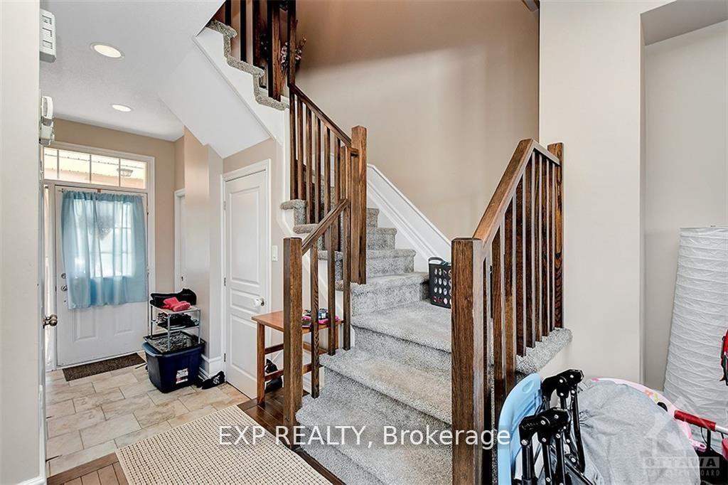 Photo 3 of 535 Salzburg Drive, Ottawa, Notting Hill/Summerside — HOMEH