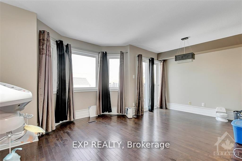 Photo 5 of 535 Salzburg Drive, Ottawa, Notting Hill/Summerside — HOMEH