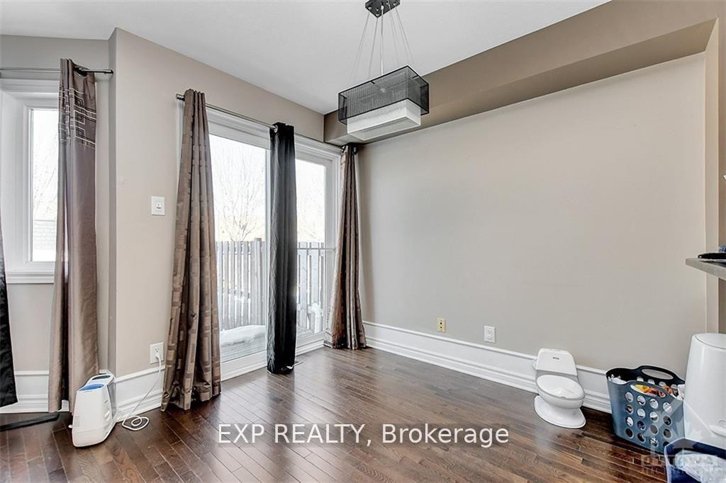 Photo 9 of 535 Salzburg Drive, Ottawa, Notting Hill/Summerside — HOMEH