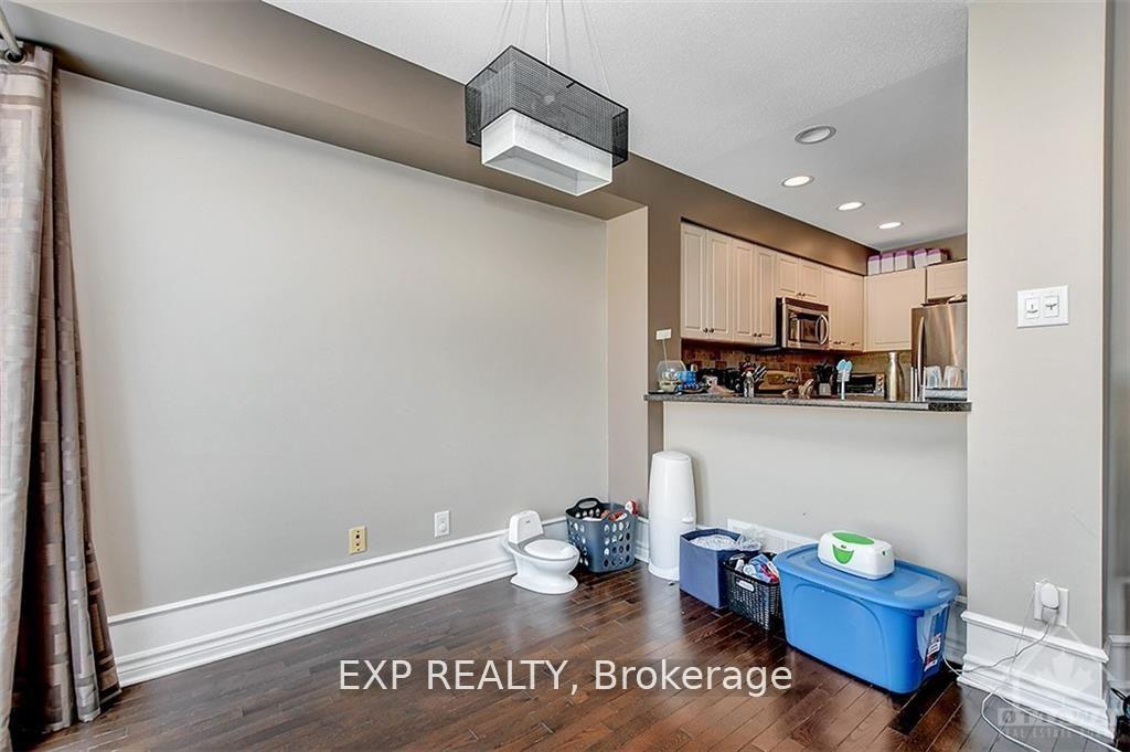 Photo 10 of 535 Salzburg Drive, Ottawa, Notting Hill/Summerside — HOMEH