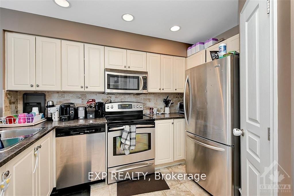 Photo 11 of 535 Salzburg Drive, Ottawa, Notting Hill/Summerside — HOMEH