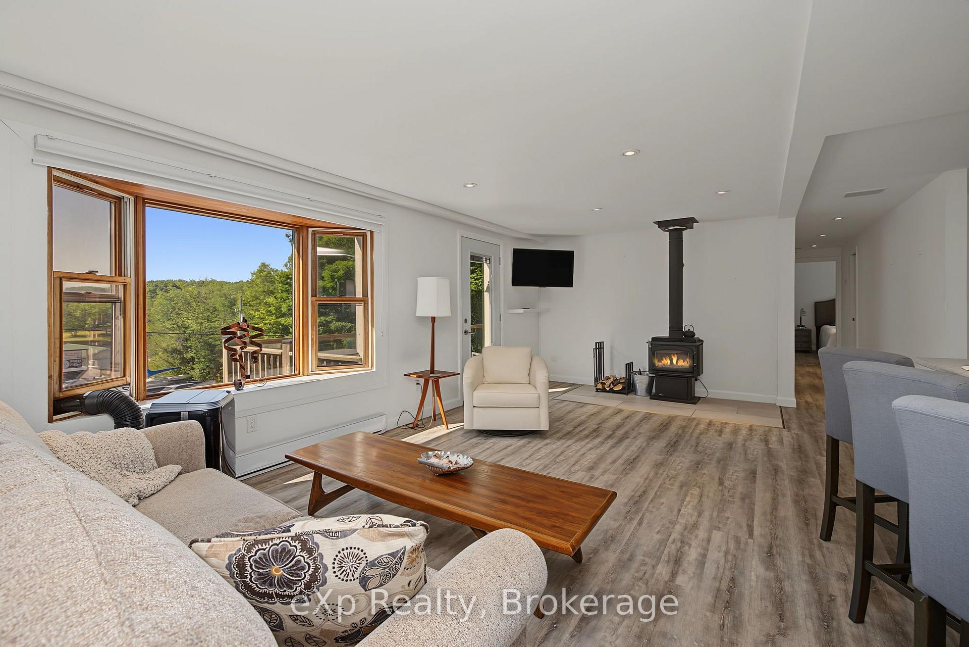 Photo 8 of 3 Bayview Drive, Carling — HOMEH