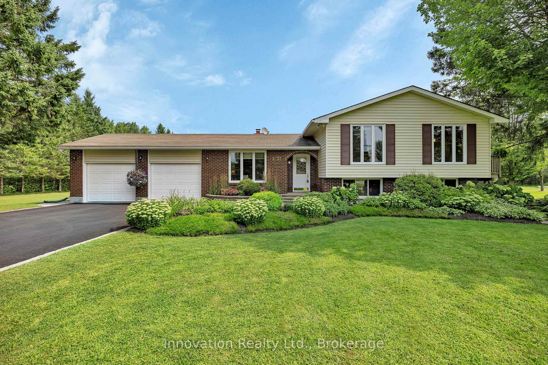Photo 1 of 1032 William Mooney Road, Ottawa, Huntley Ward (South East) — HOMEH