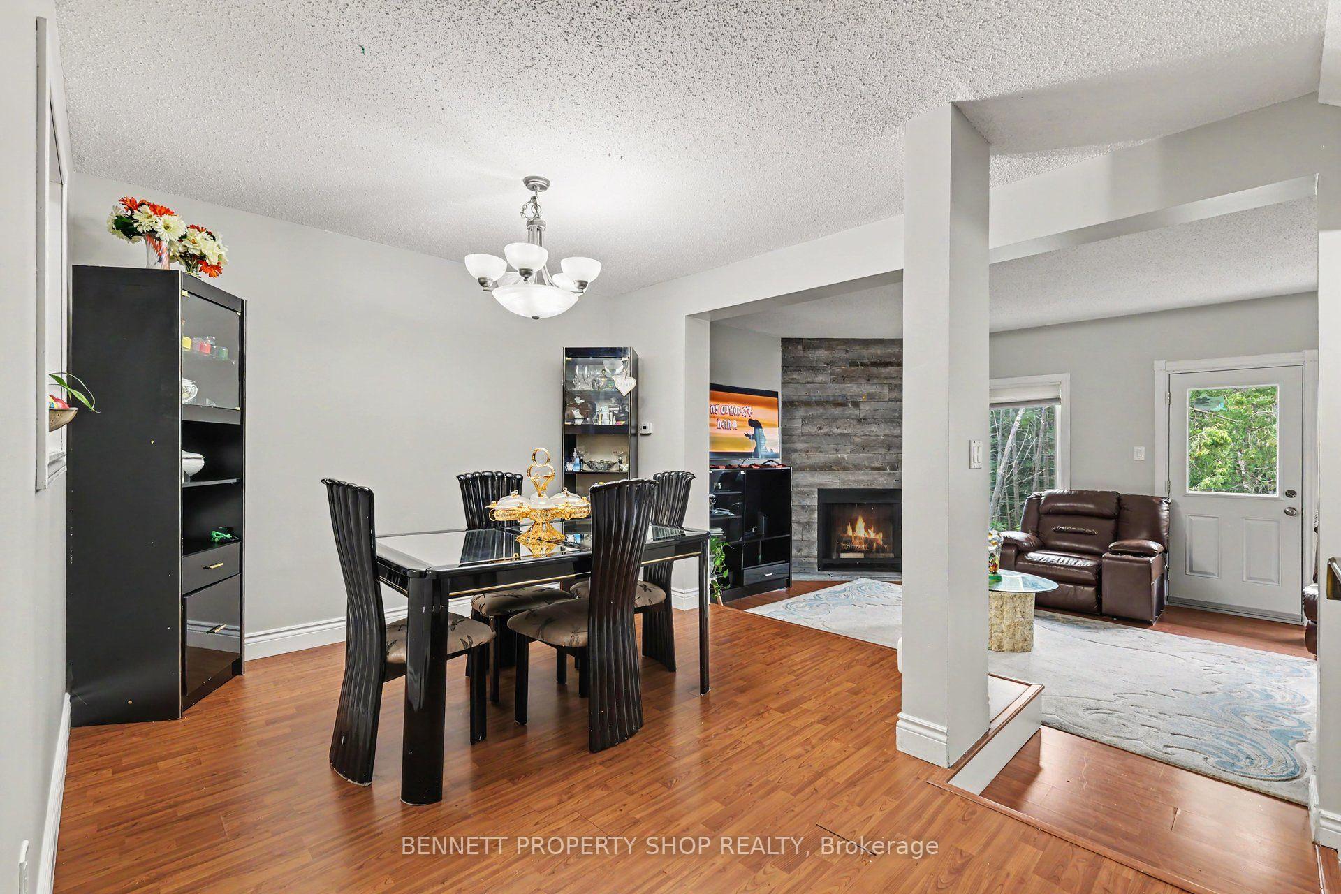 Photo 5 of 19 Lightfoot Place, Ottawa, Kanata - Katimavik — HOMEH