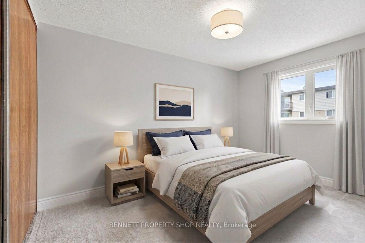 Photo 11 of 19 Lightfoot Place, Ottawa, Kanata - Katimavik — HOMEH