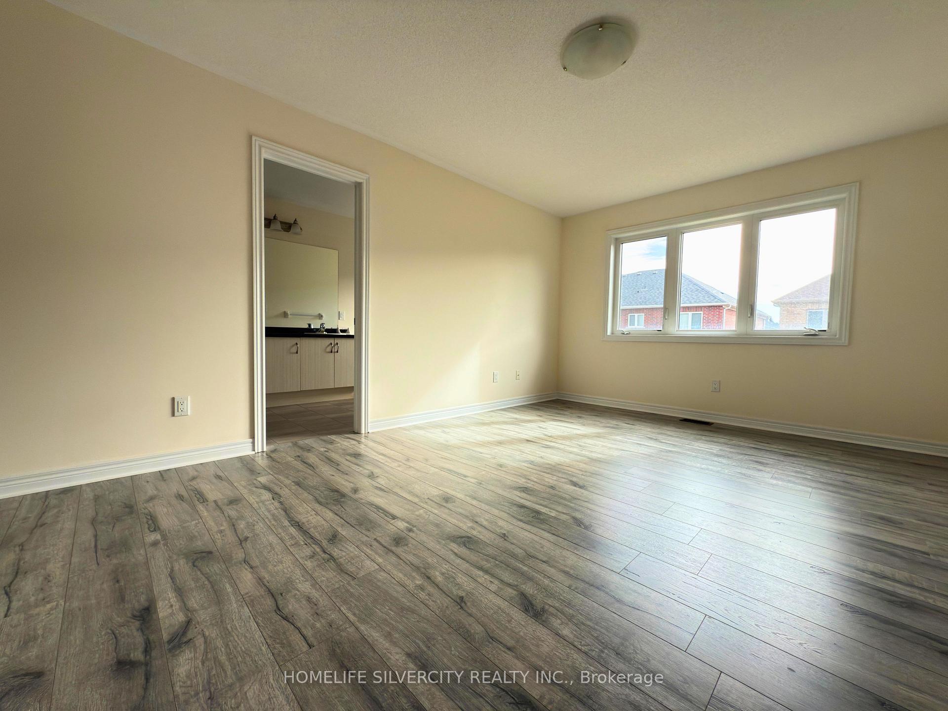 Photo 12 of 35 Sparkle Drive, Thorold, Rolling Meadows — HOMEH