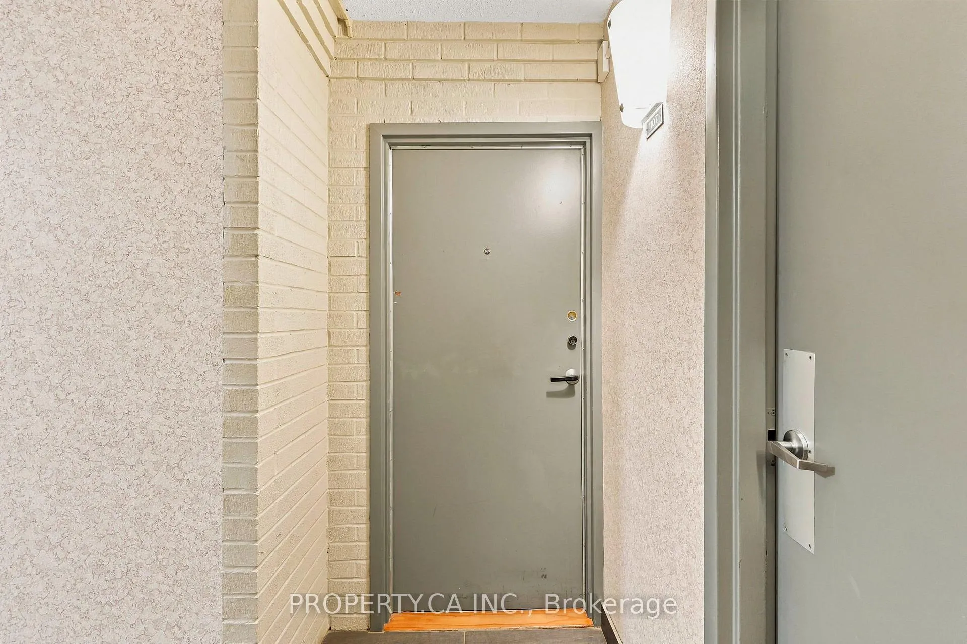 Photo 3 of Unit 1107, 1964 Main Street W, Hamilton, Ainslie Wood — HOMEH