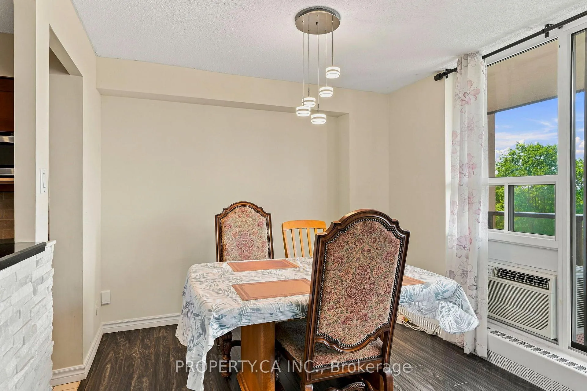 Photo 8 of Unit 1107, 1964 Main Street W, Hamilton, Ainslie Wood — HOMEH