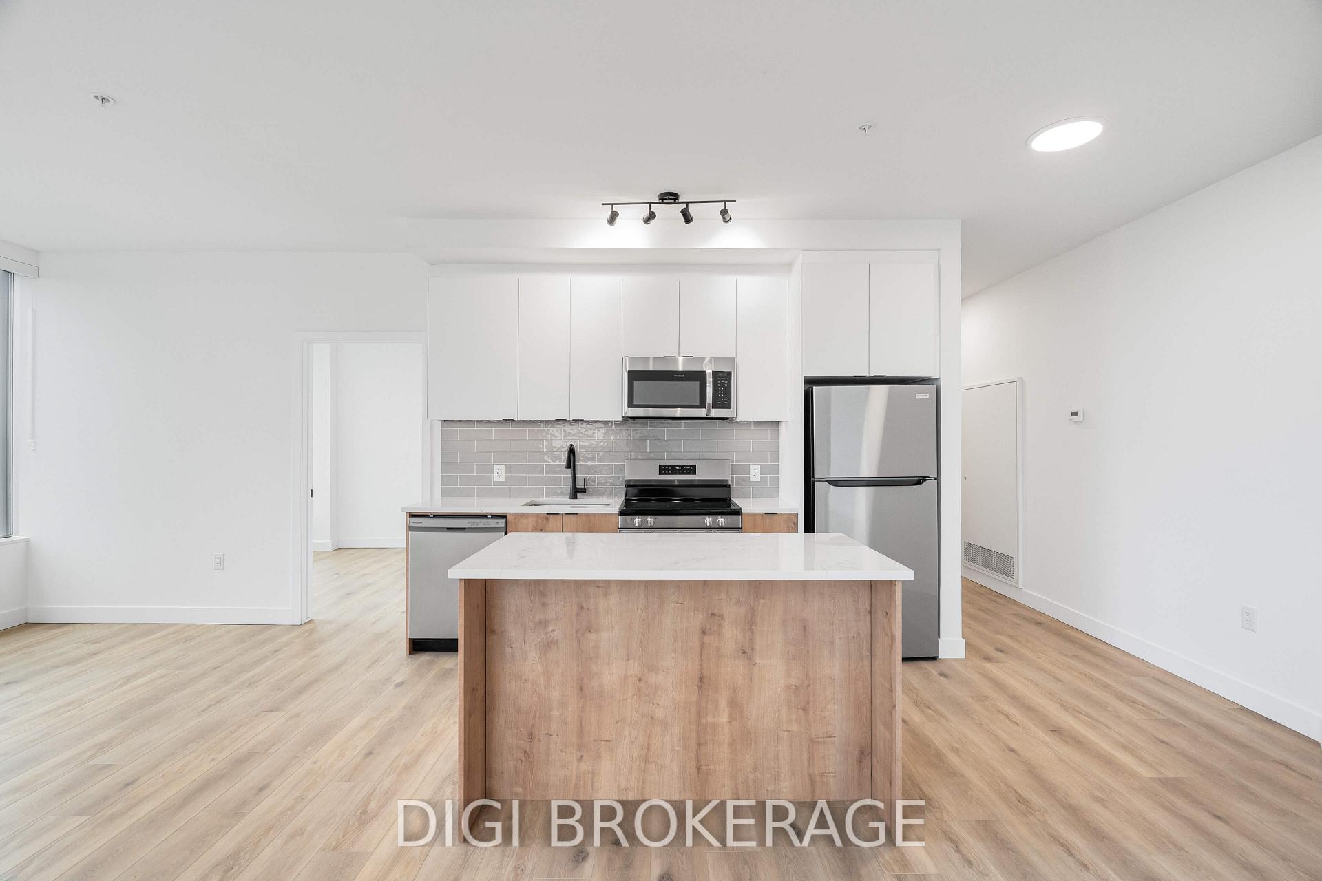 Photo 12 of Unit 826, 1600 James Naismith Drive, Ottawa, Pineview — HOMEH