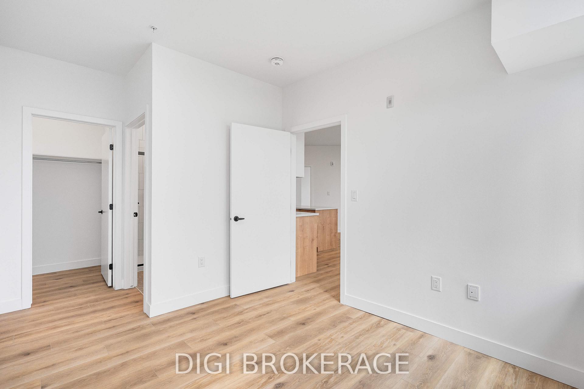 Photo 21 of Unit 826, 1600 James Naismith Drive, Ottawa, Pineview — HOMEH