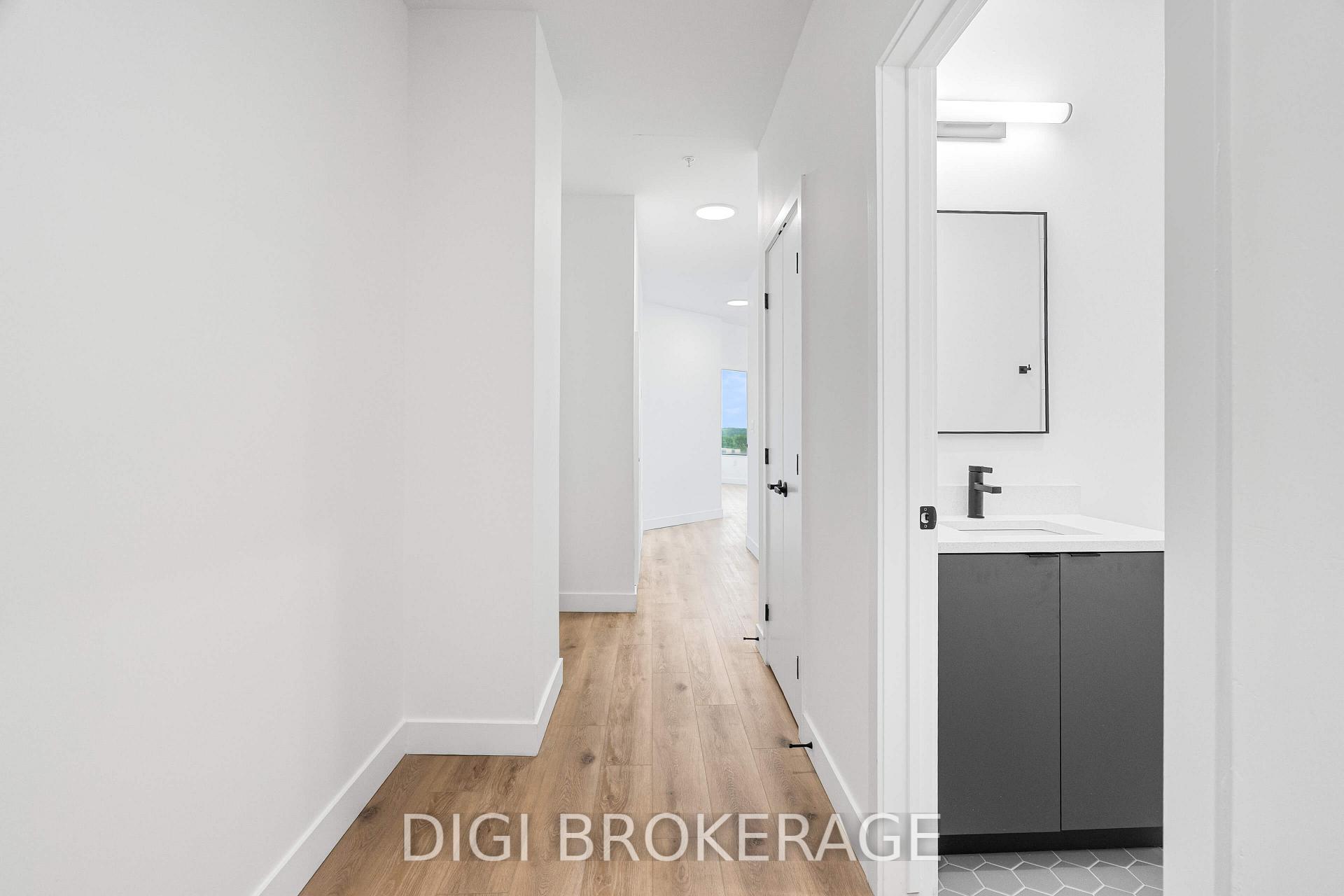 Photo 30 of Unit 826, 1600 James Naismith Drive, Ottawa, Pineview — HOMEH