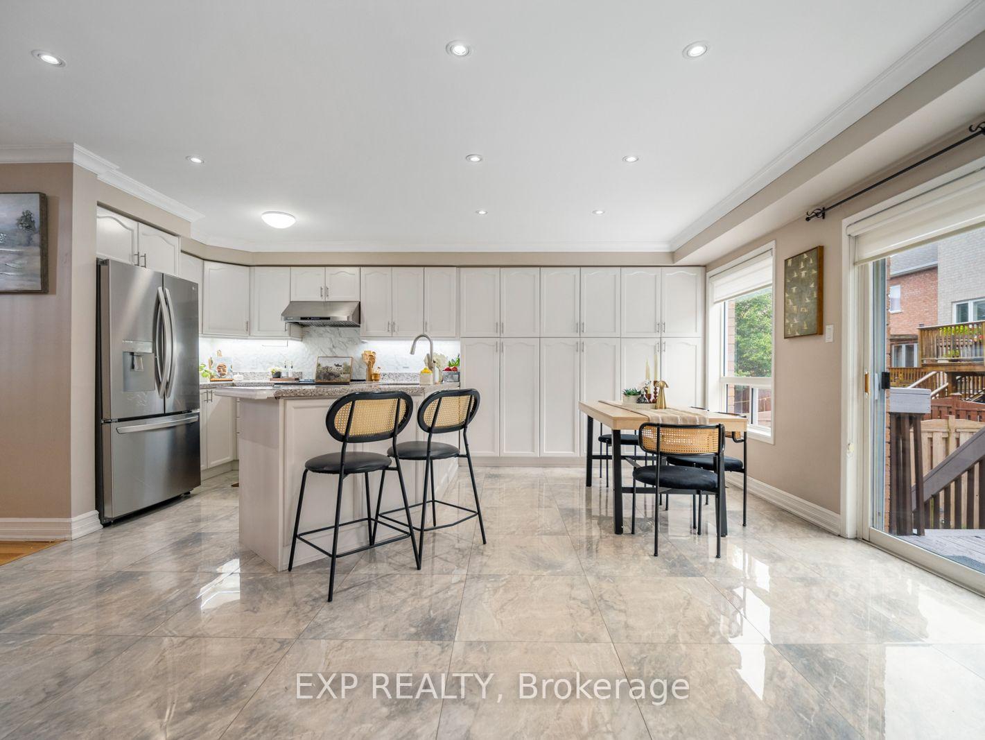 Photo 6 of 1 Sedgewick Circle, Brampton, Fletcher's Meadow — HOMEH
