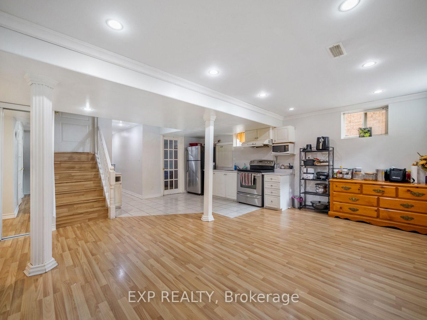 Photo 25 of 1 Sedgewick Circle, Brampton, Fletcher's Meadow — HOMEH