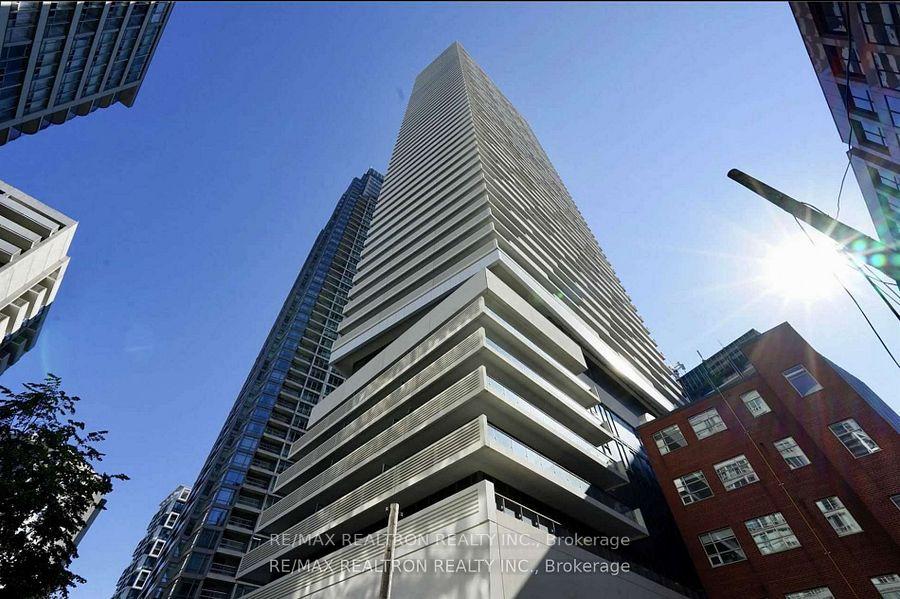 Front of Unit 1007, 2221 Yonge Street