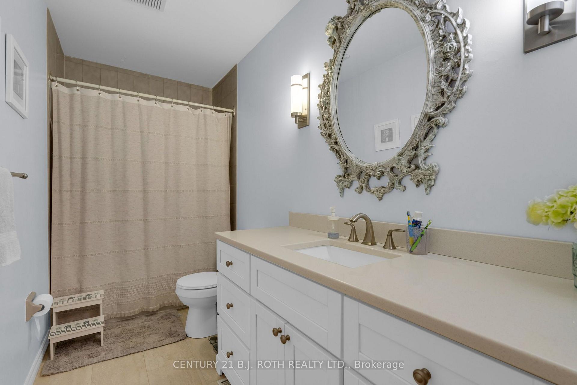 Photo 21 of 55 Gibbon Drive, Barrie, Letitia Heights — HOMEH