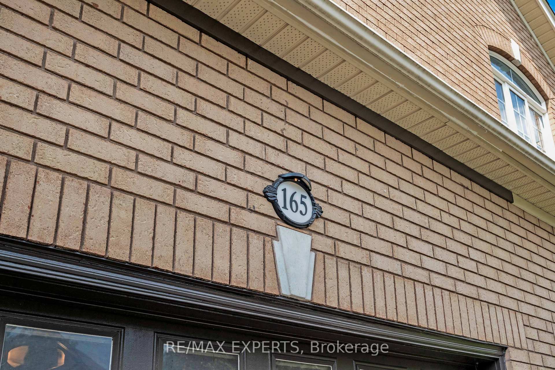 Photo 6 of 165 Adventure Crescent, Vaughan, Vellore Village — HOMEH